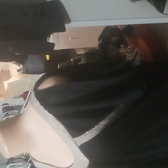 Dress - Picture 2 of 4